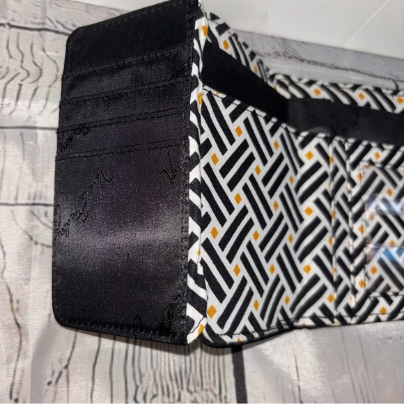 Vera Bradley Euro Wallet Classic Black Quilted Microfiber - Picture 6 of 7